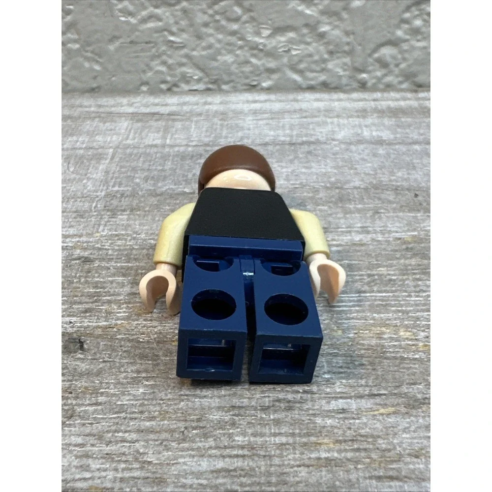 $8 🌙 Lego Han Solo Minifigure Black Vest Dark Blue Legs Star Wars 7965 sw0334